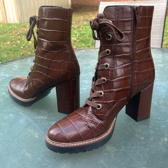 Beautiful, Luxurious, well kept, worn once…Durable…Safety In These Streets - Picture 3 of 4